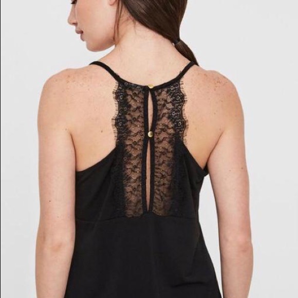 SOLD 🖤 Moda Lace Cami - Picture 7 of 7